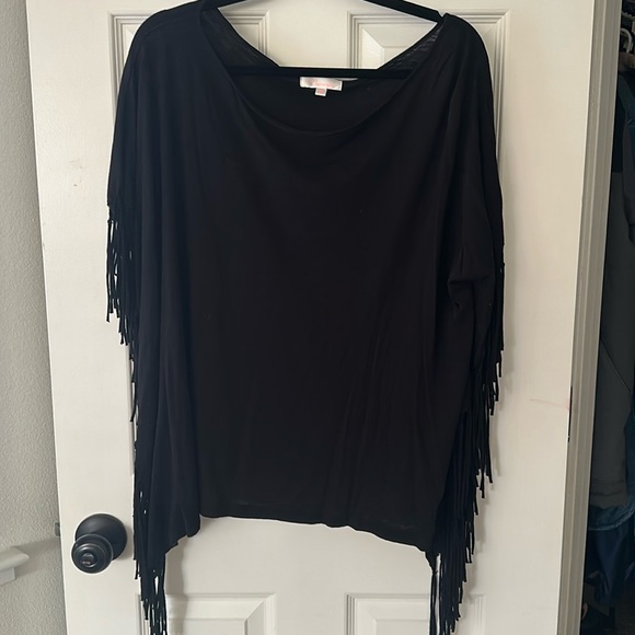 Black Tshirt with Fringe - Picture 1 of 2